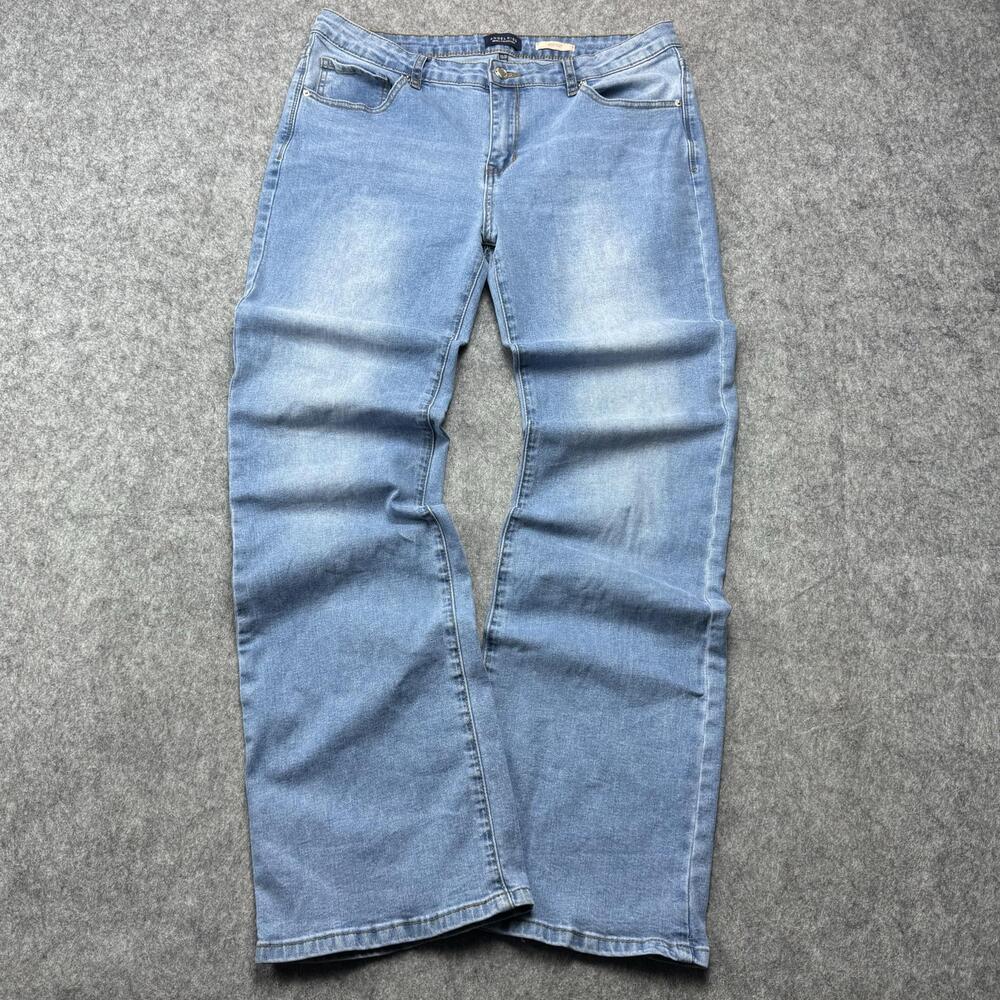 Angel Kiss Jeans Juniors 13/31 Light Wash Blue Bootcut Denim 5 Pocket Classic
